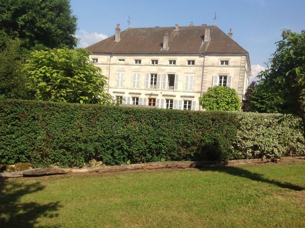 Joie De Vivre Panzió Doulevant-le-Château Kültér fotó